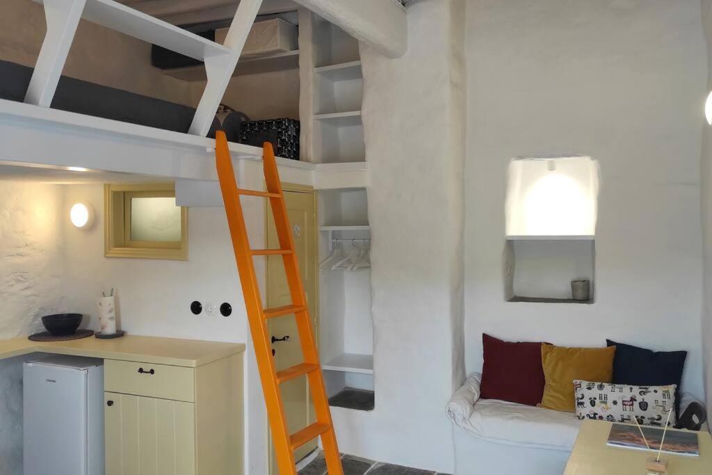 Hidden Gem - Sifnos, Kastro. Apartment Kástron