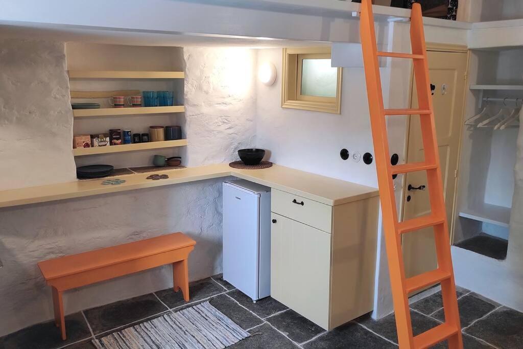 Hidden Gem - Sifnos, Kastro. Apartment Kástron